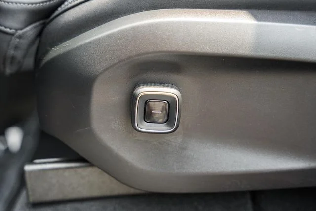 Certified Used 2025 Denim Blue Volvo Ultra image 35