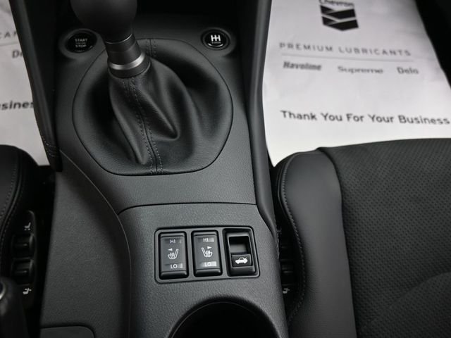 2025 Nissan Z Performance - Photo 25