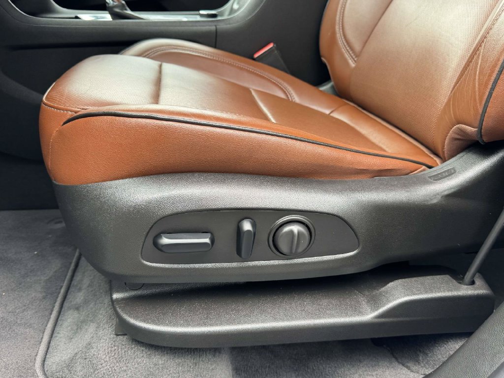 Used 2018 Beige Chevrolet High Country image 21