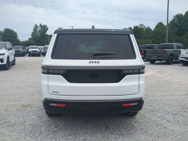 New 2026 Bright White Clearcoat Jeep Upland image 4