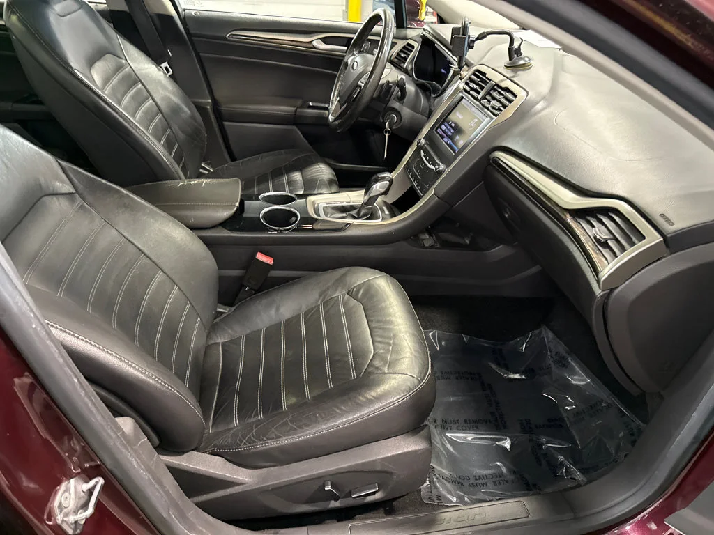 Used 2013 Red Ford SE image 14
