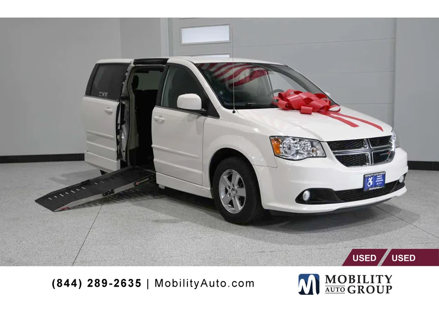 Used 2012 WHITE Dodge Crew Mobility Handicap Van image 1