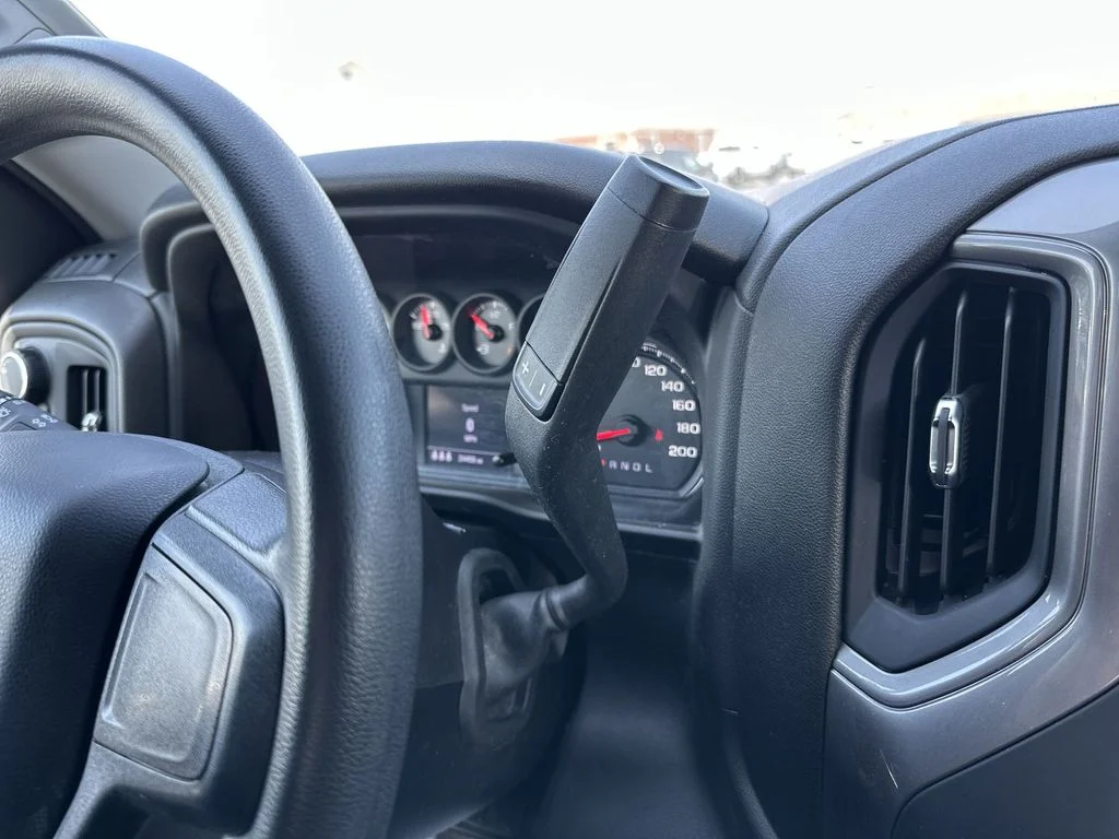 Used 2024 Gray Chevrolet Custom image 17