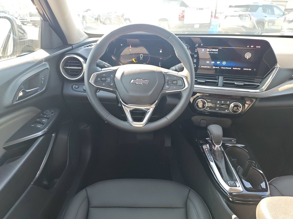 New 2026 Mosaic Black Metallic Chevrolet ACTIV image 16