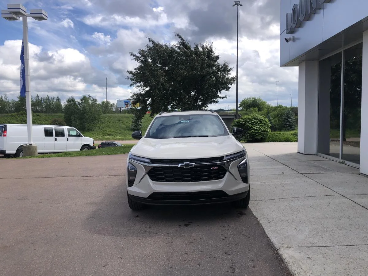 New 2026 White Chevrolet Fwd 4dr 2rs image 3