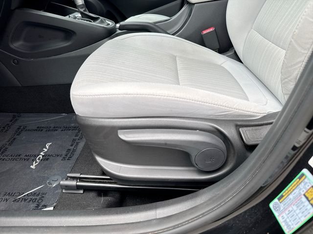 Used 2022 Ultra Black Hyundai SEL image 15