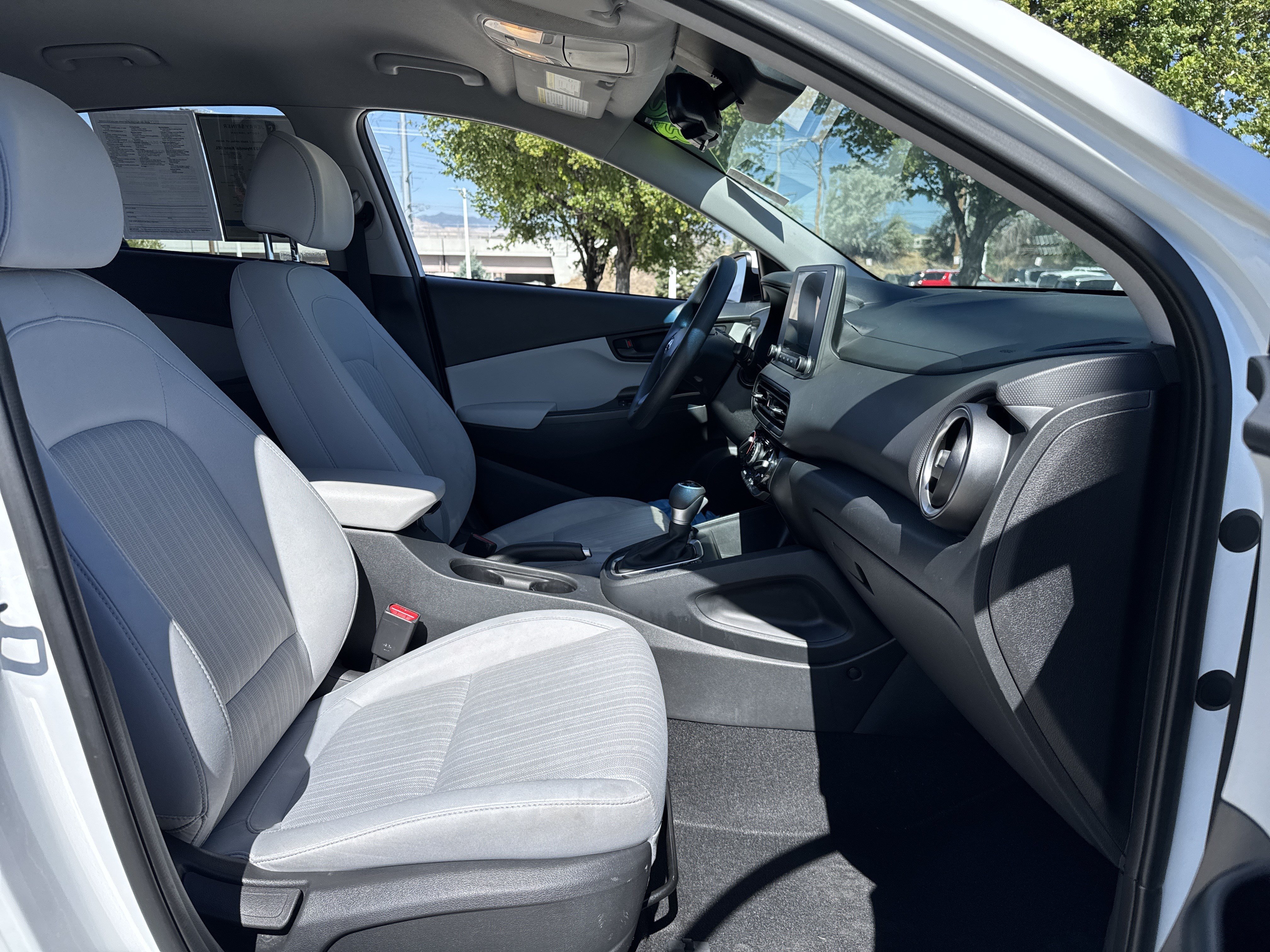 Used 2023 White Hyundai SEL image 20