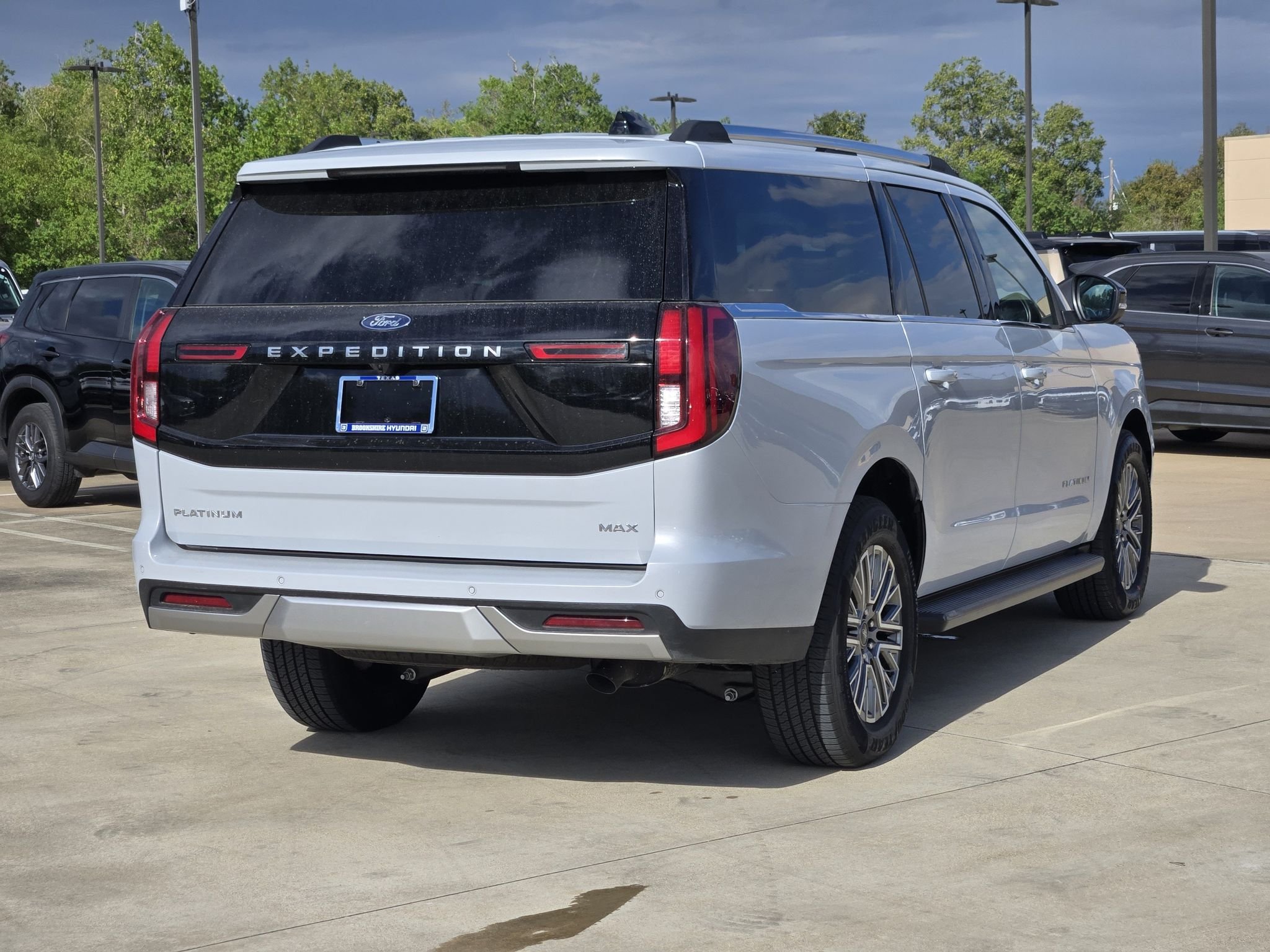 Used 2026  Ford Platinum image 6