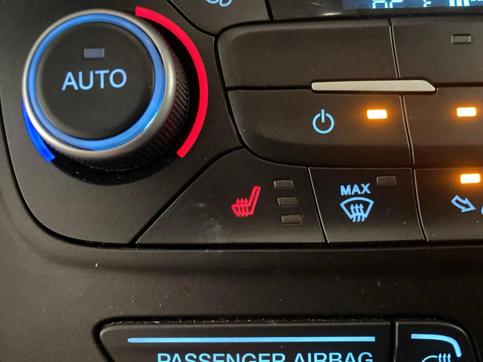 Used 2019 Ingot Silver Ford Titanium image 21