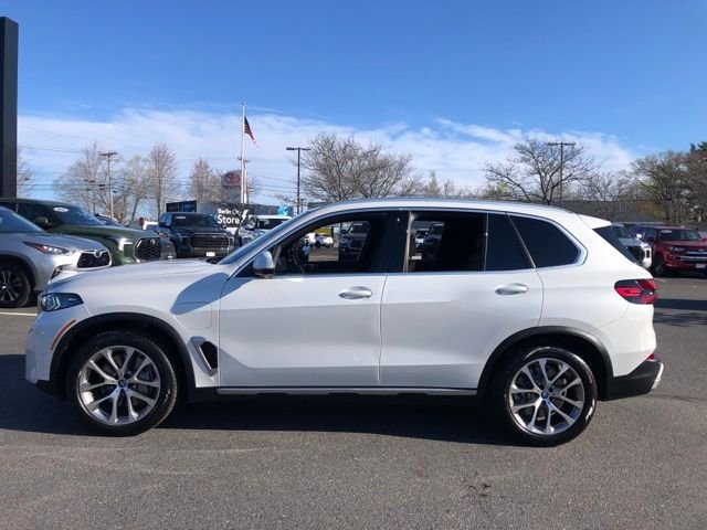 Used 2025 White BMW xDrive50e image 6