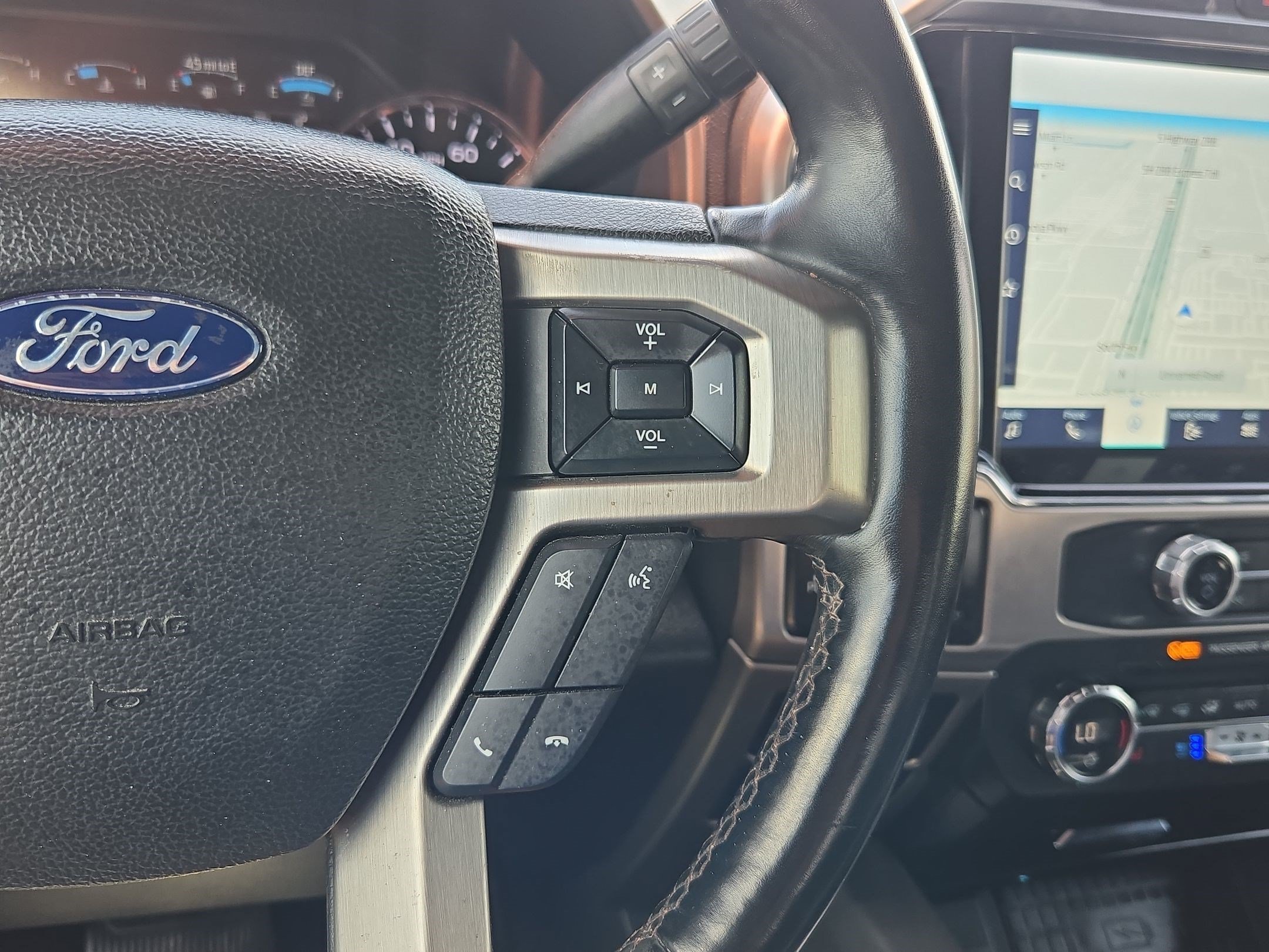 Used 2022 Blue Ford Platinum image 18