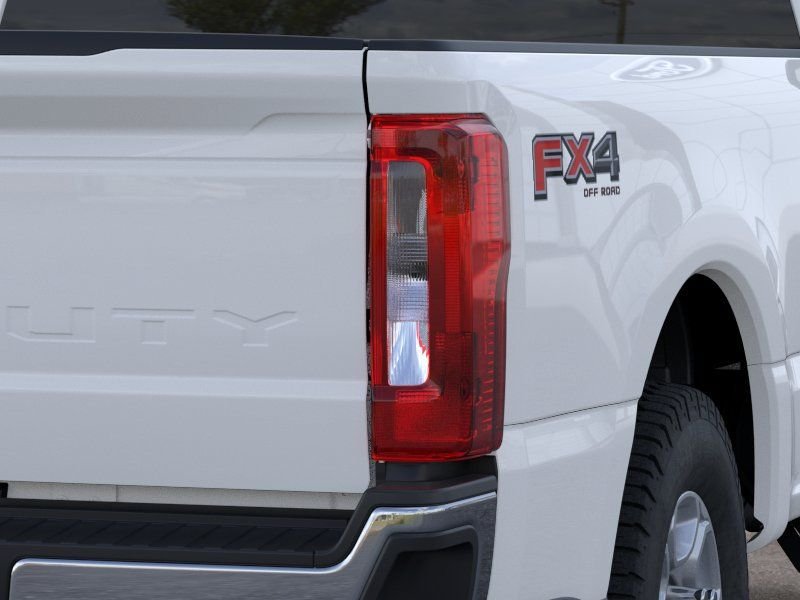 New 2026 Oxford White Ford XLT image 21