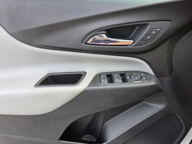 Used 2021 White Chevrolet LS image 18