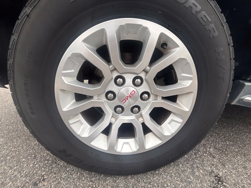 Used 2017 Black GMC SLT image 25
