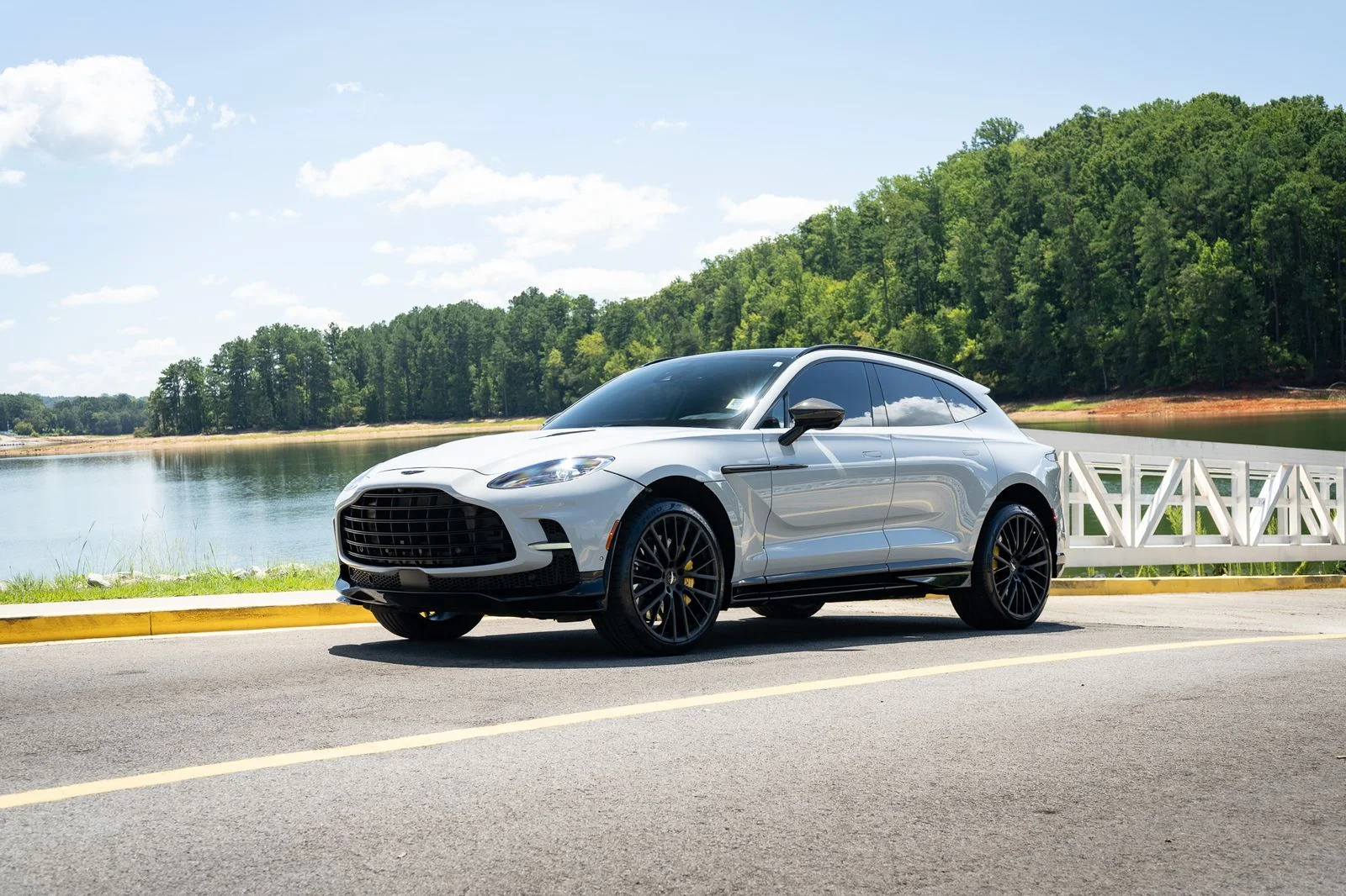 Used 2023 Silver Aston Martin 707 image 4