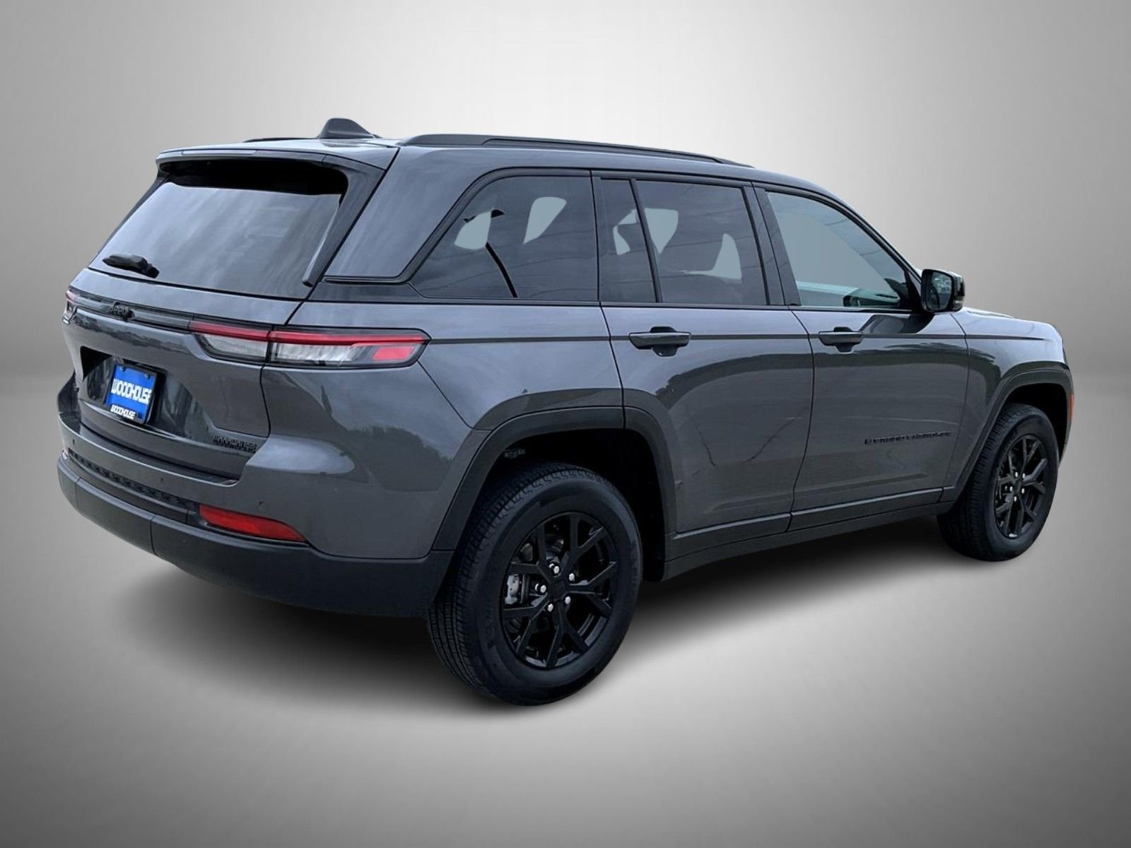 Used 2024 Gray Jeep Altitude image 5