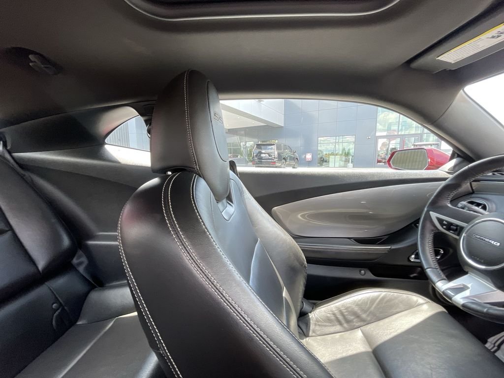 Used 2011 Red Chevrolet SS image 13