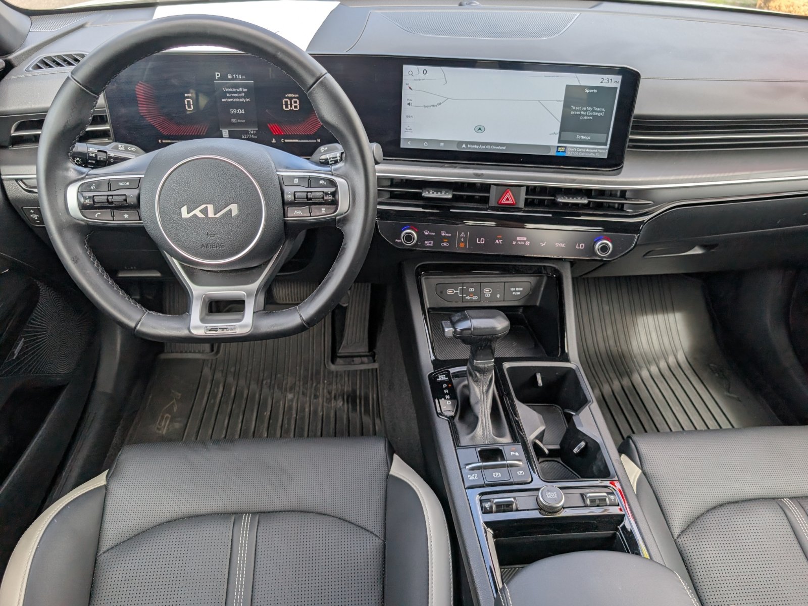 2025 Kia K5 GT-Line - Photo 9