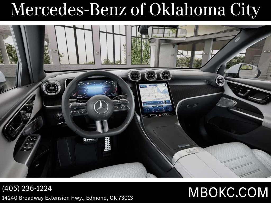 New 2026 Polar White Mercedes-Benz GLC 300 image 3