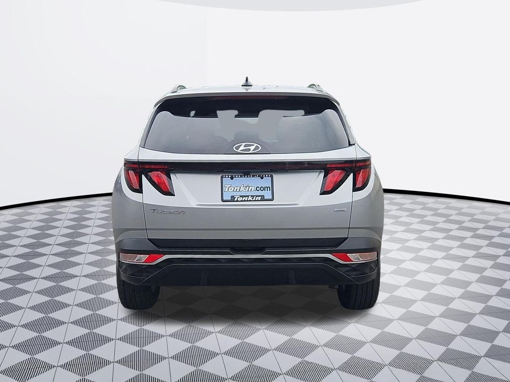 Used 2024 Silver Hyundai SEL image 5