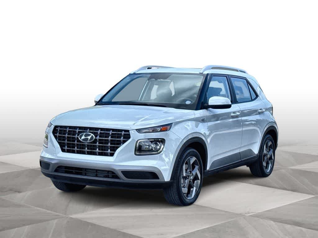 Used 2025 Lunar White Hyundai SEL image 4