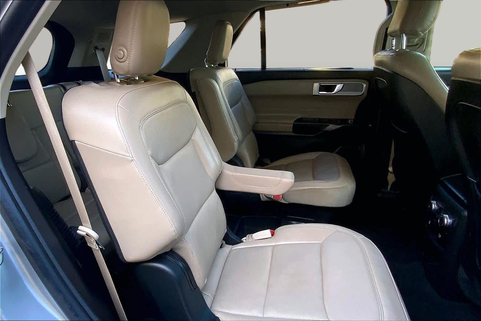 Used 2020 Iconic Silver Ford Limited image 20