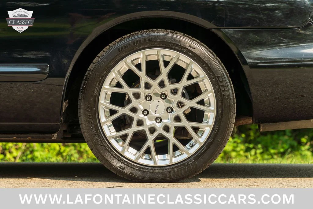 Used 1997  Lincoln LSC image 21