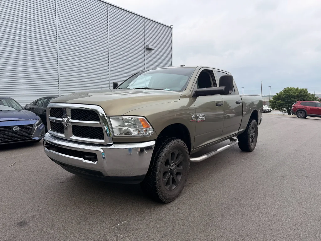 Used 2015 Prairie Pearlcoat Ram Tradesman image 1
