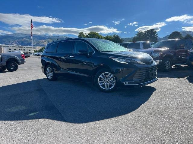 Used 2022 Midnight Black Metallic Toyota  image 2