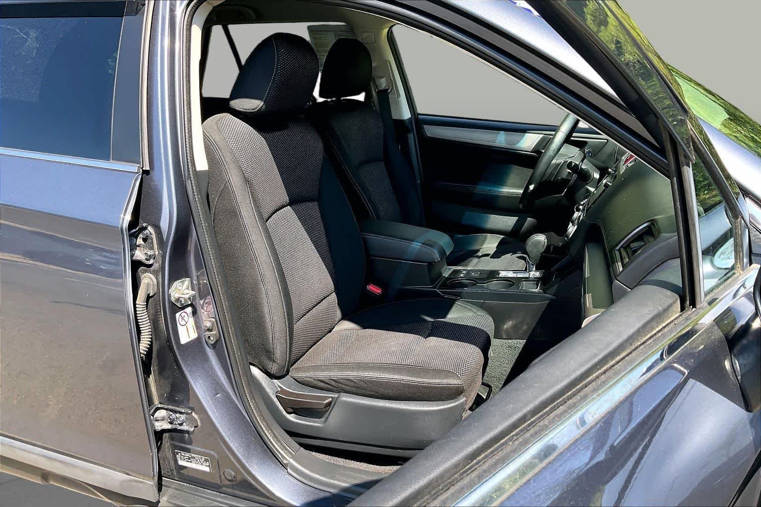 Used 2016 Carbide Gray Metallic Subaru 2.5i Premium image 9