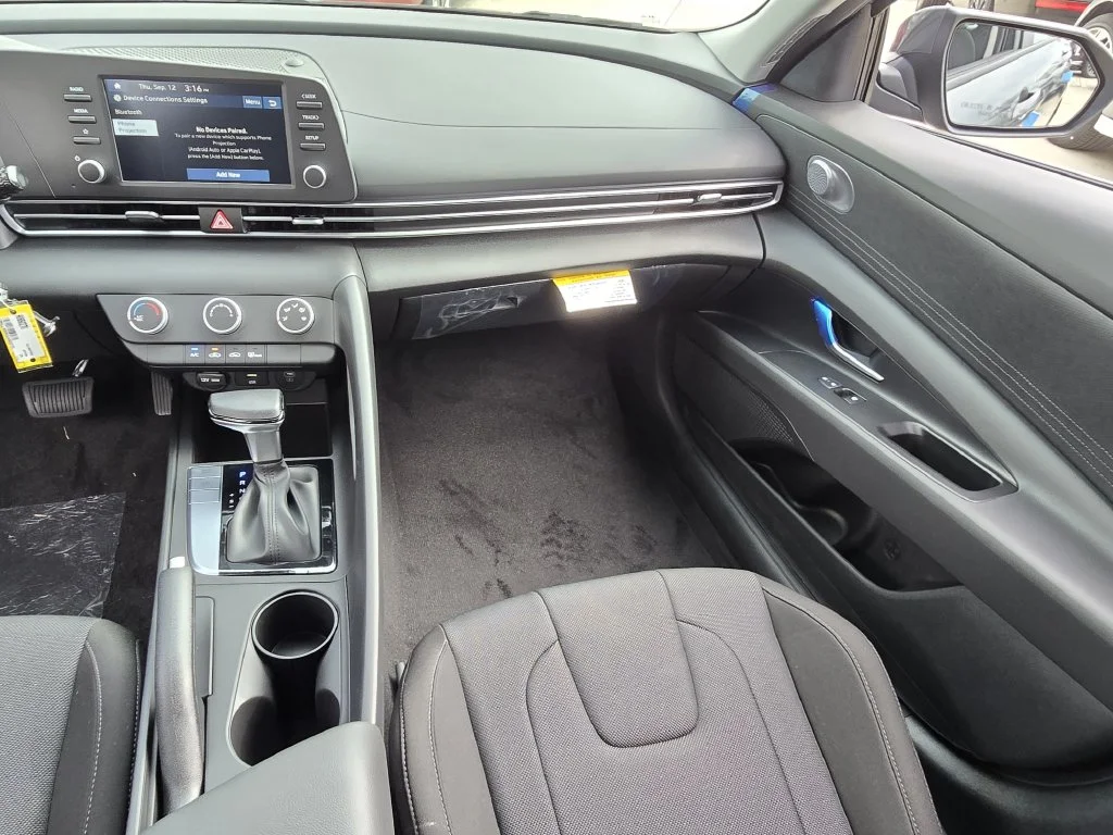 New 2026 Gray Hyundai SE image 9
