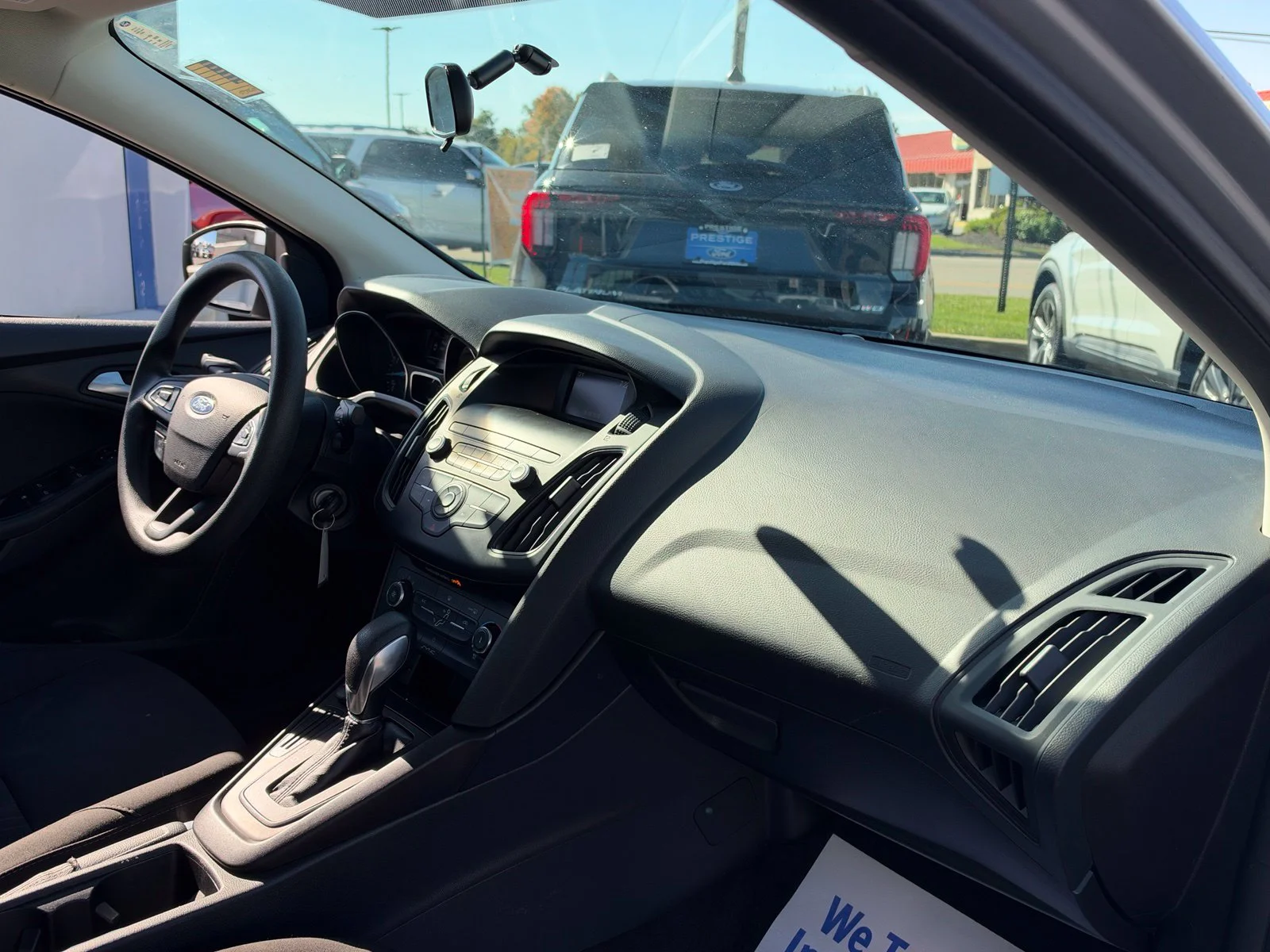 Used 2018 Silver Ford SE image 29