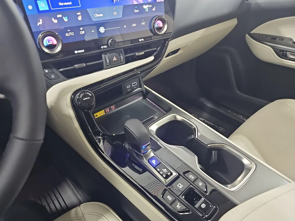 New 2026 Caviar Lexus LUXURY AWD image 24