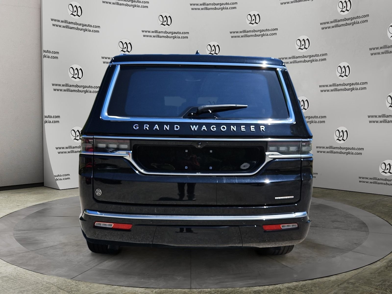 Used 2024 Black Jeep Series III image 4