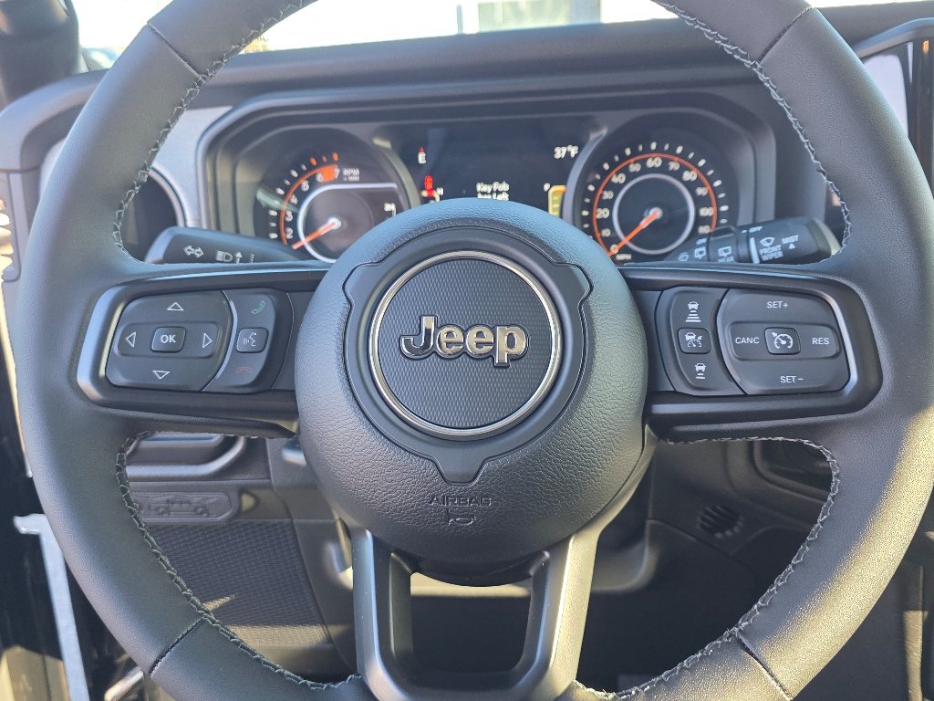New 2026 Black Clear-Coat Exterior Paint Jeep Sport S image 18