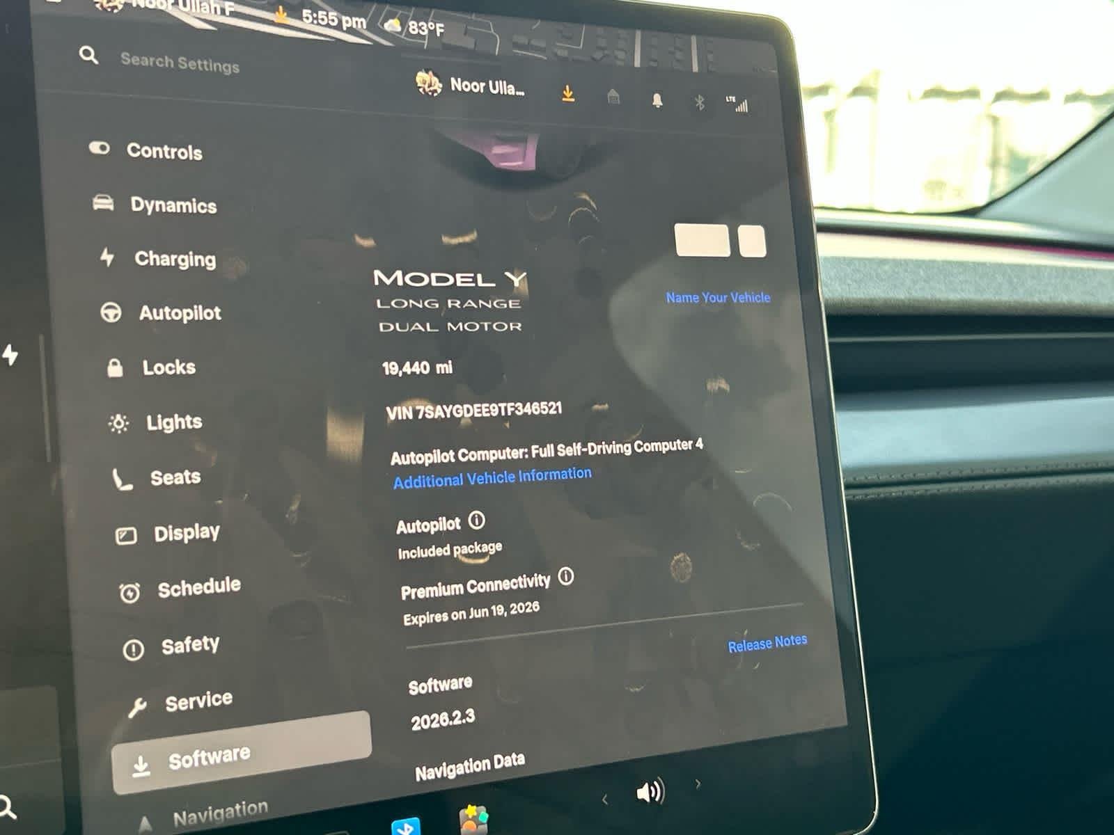 2026 Tesla Model Y Premium - Photo 32