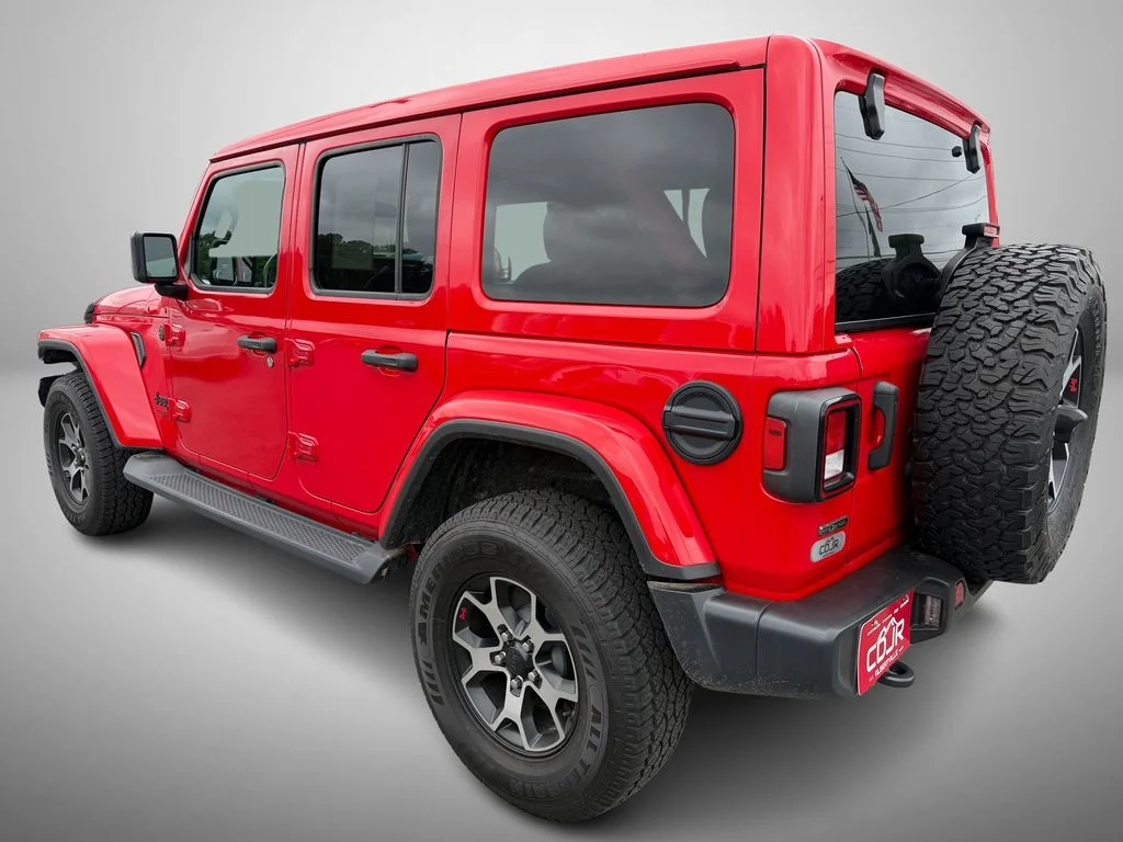 Used 2021 Red Jeep Unlimited Sahara Altitude image 4