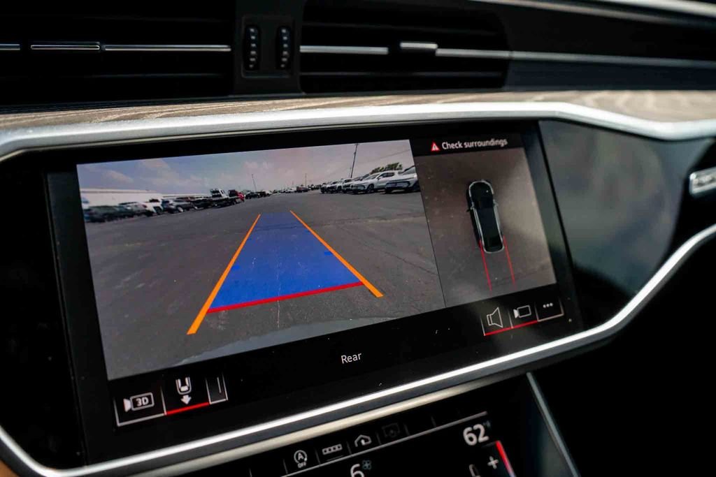 Used 2024  Audi 55 Premium Plus image 19