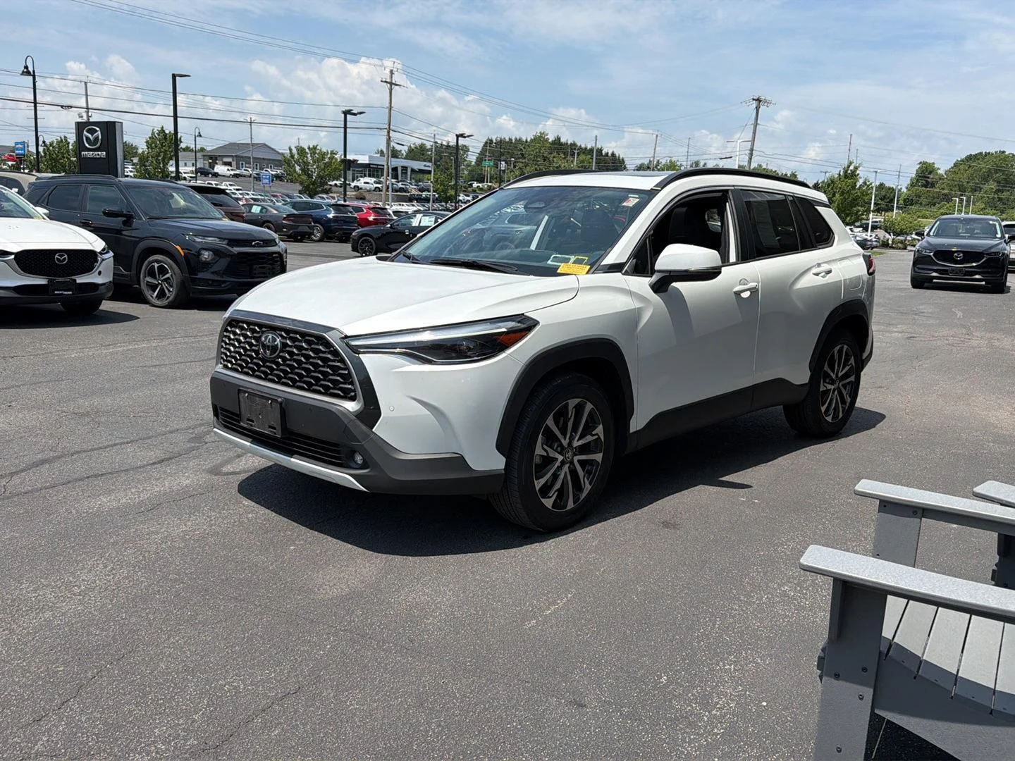Used 2024 Wind Chill Pearl Toyota XLE image 3