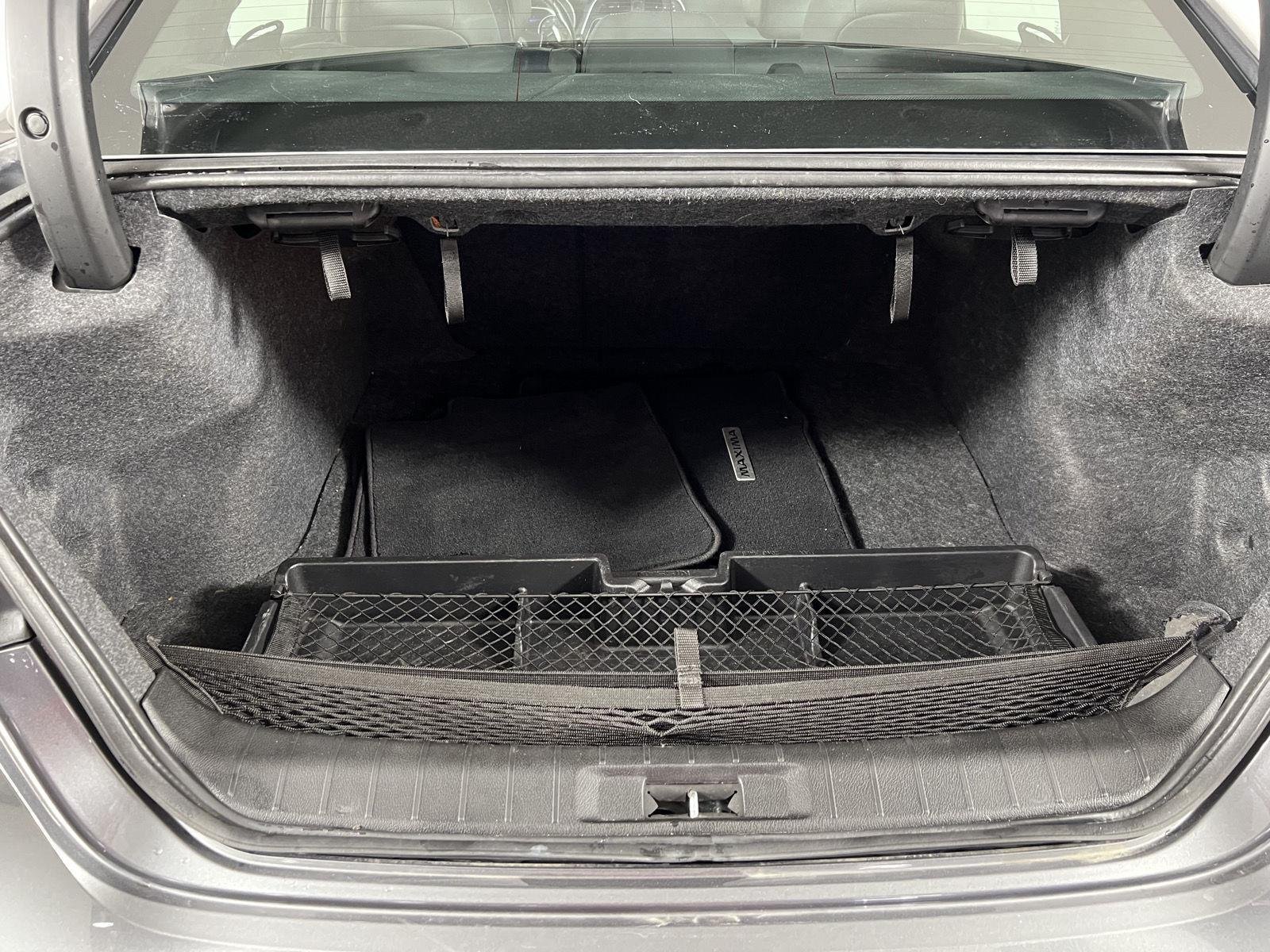 Used 2022 Gun Metallic Nissan SR image 9