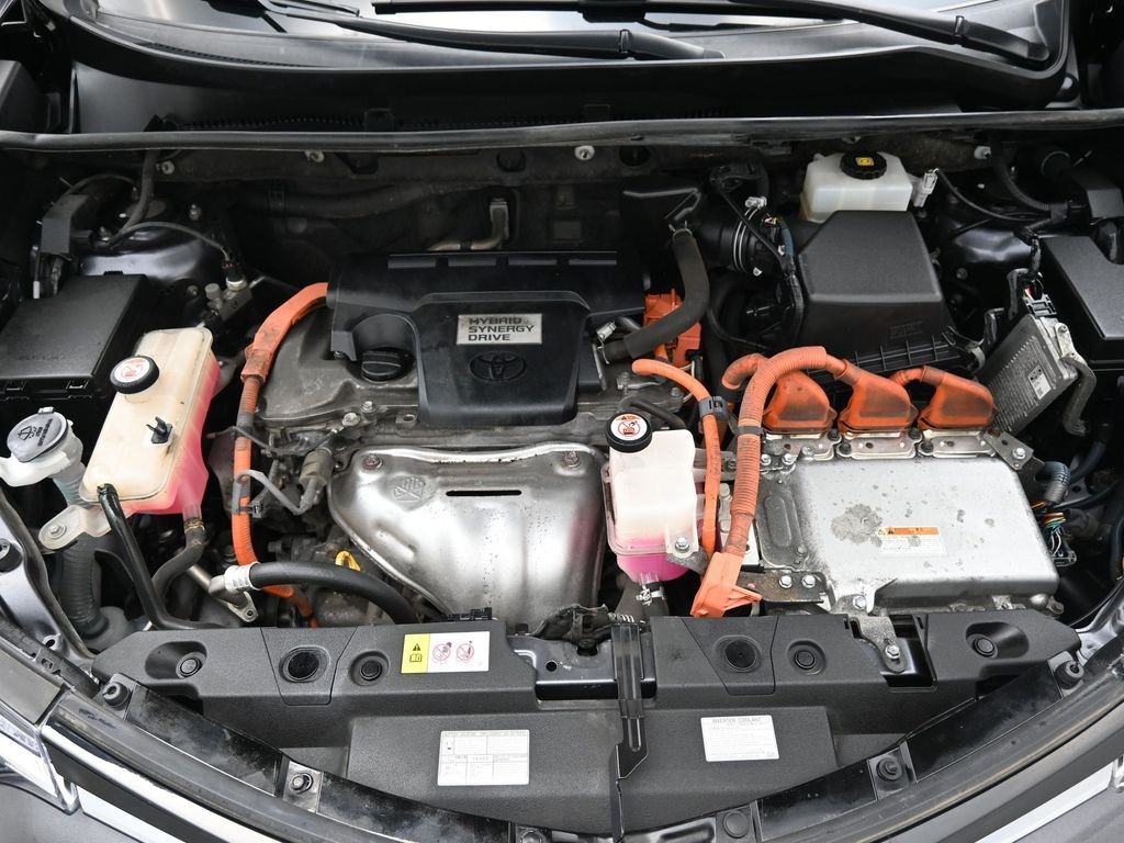 Used 2017 Magnetic Gray Metallic Toyota XLE image 35