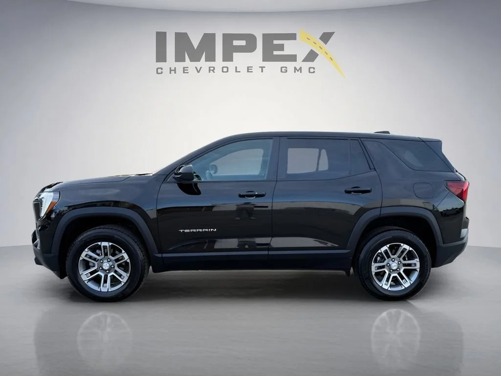 Used 2026 Ebony Twilight Metallic GMC Elevation image 2