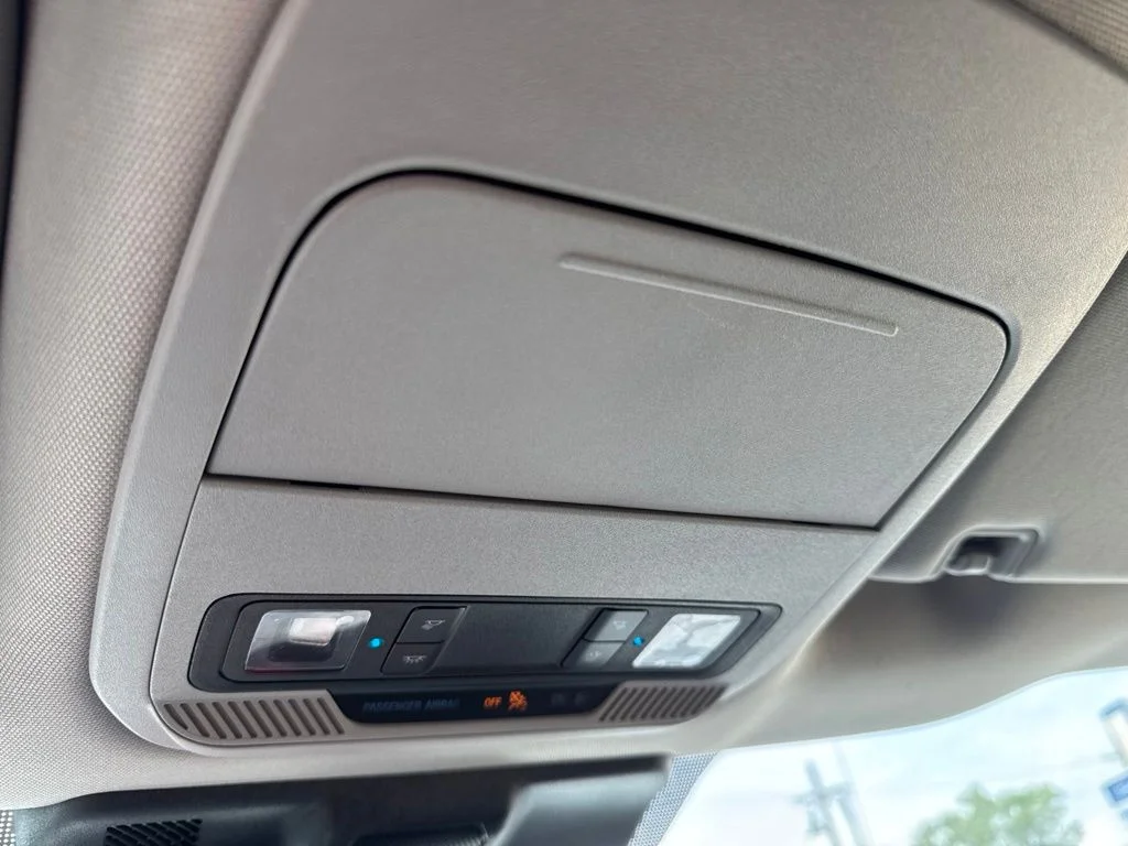 Used 2021 Oxford White Ford XLT image 24