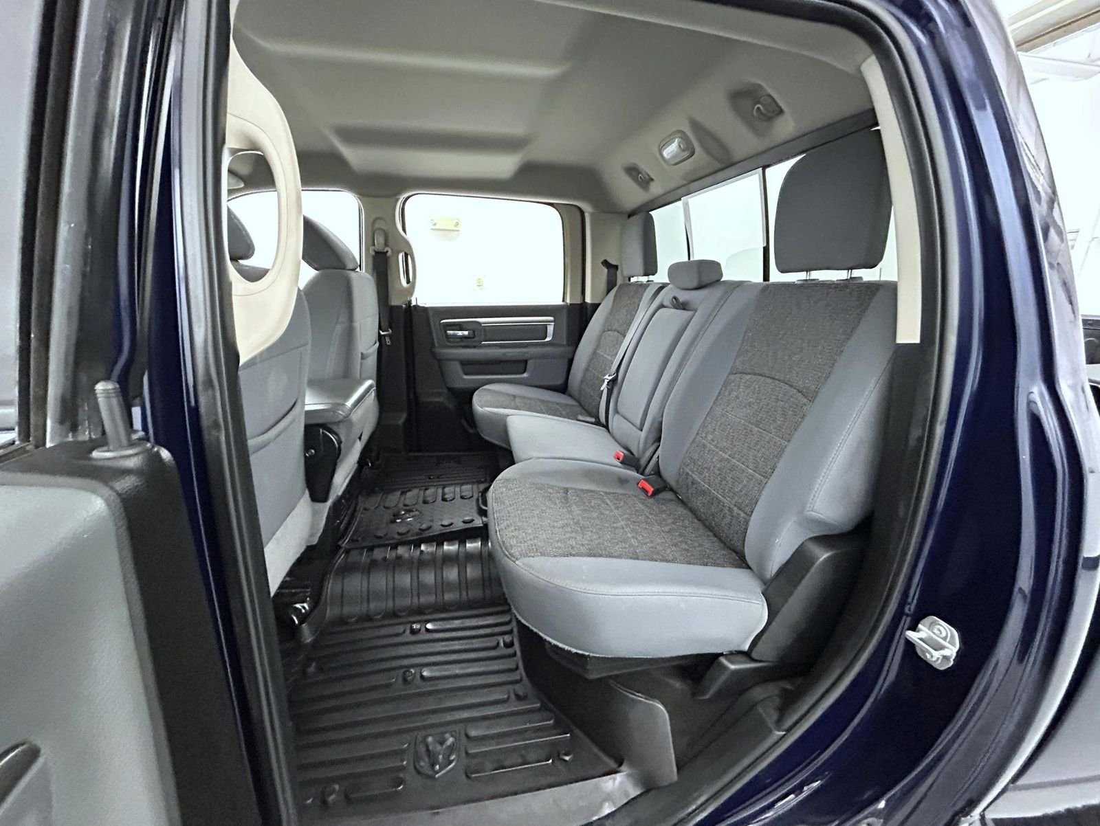 Used 2018 Blue Ram Big Horn image 19