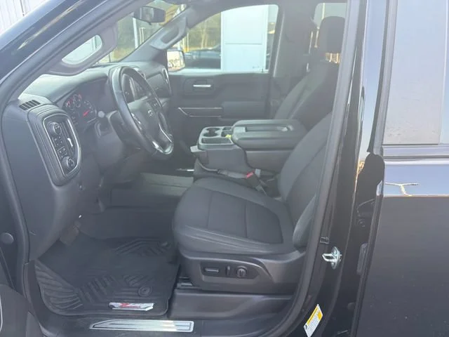 Used 2021 BLACK Chevrolet RST image 11