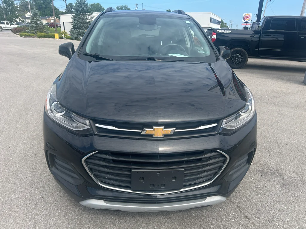 Used 2020 Mosaic Black Metallic Chevrolet LT image 5