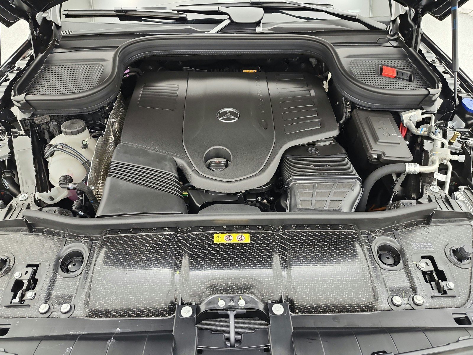 New 2027 Obsidian Black Metallic Mercedes-Benz GLE 450 4MATIC® Coupe image 33