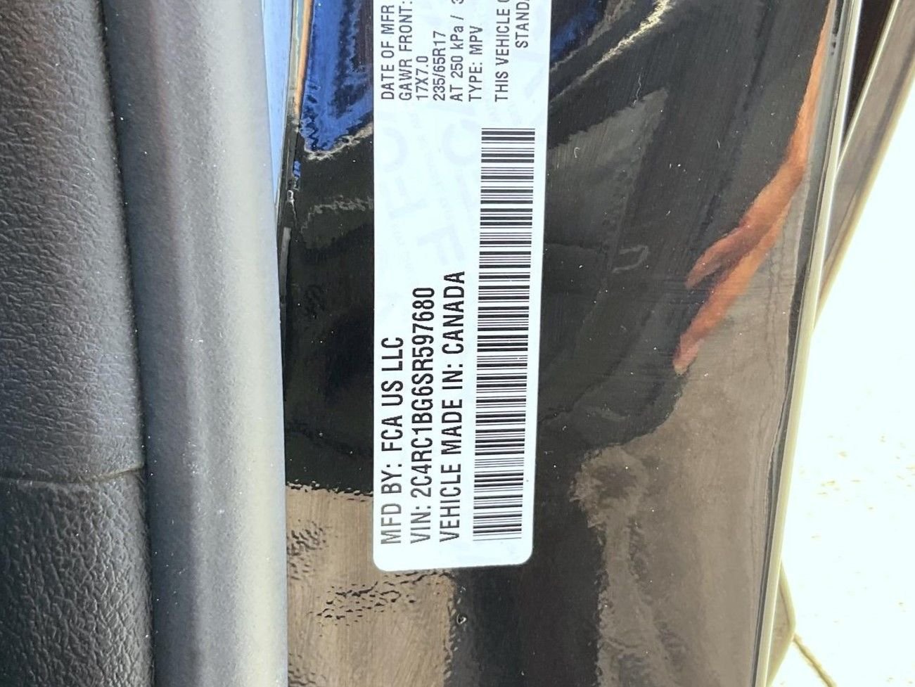 Used 2025 Black Chrysler Select image 26