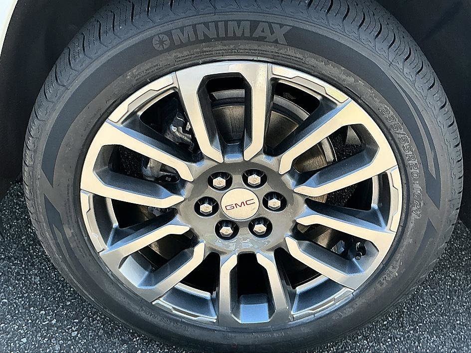 Used 2021 Summit White GMC Denali image 8