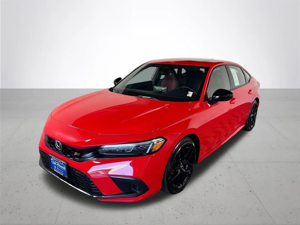 Used 2024 Rallye Red Honda Base image 2